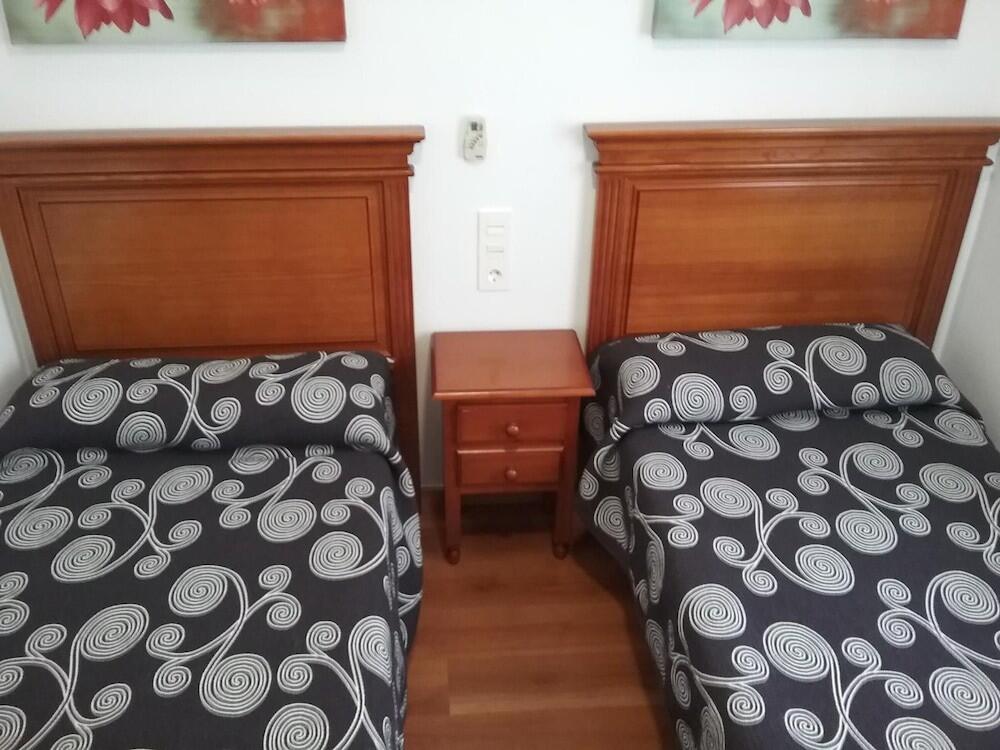 Room – Hostal Cabrera