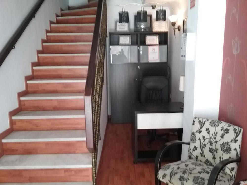 Room – Hostal Cabrera