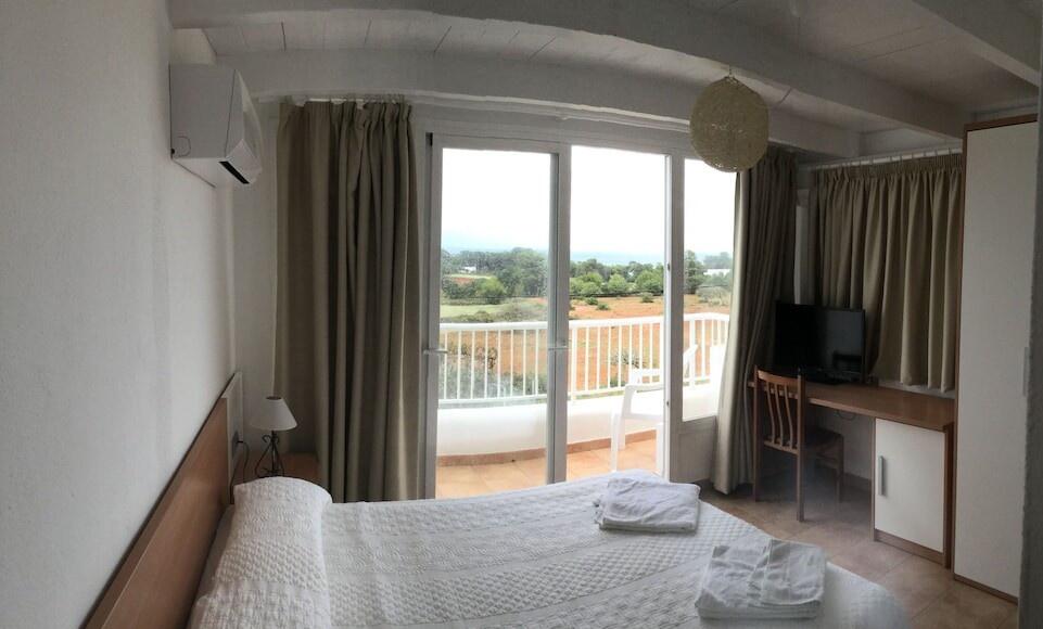 Foto de una habitación de Hostal Cala Boix