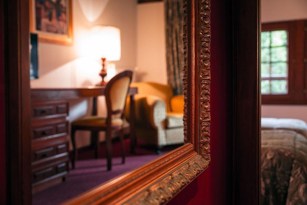 Foto de una habitación de Hôtel des Deux Clefs