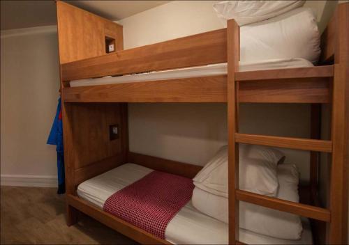 Foto de una habitación de Hotel &amp;amp; Résidence Les Vallées Labellemontagne