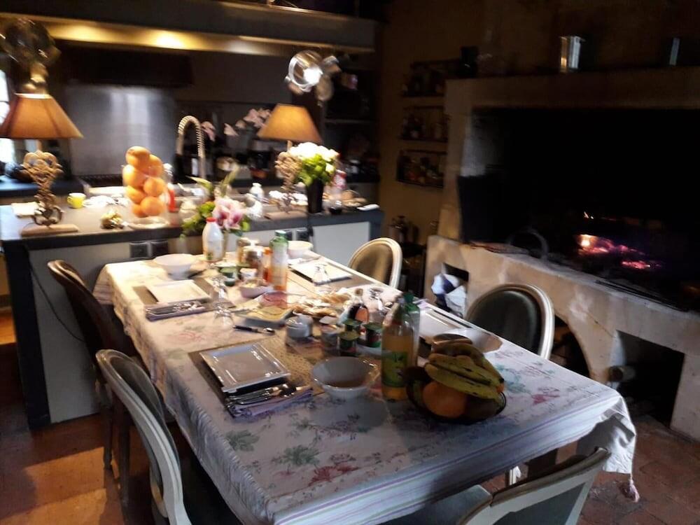 Foto de restauración de Bed-and-Breakfast Le Mouton