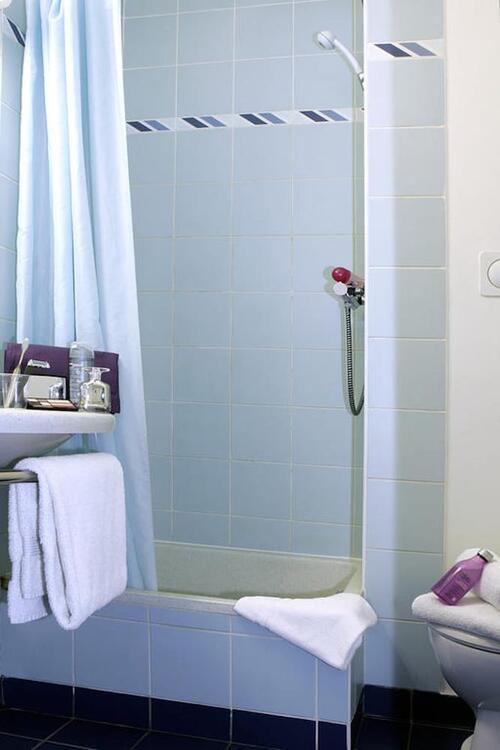 Foto del baño de Hotel Akena City Chateaurenard