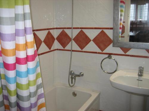 Foto de una habitación de Apartamentos Can Torrents