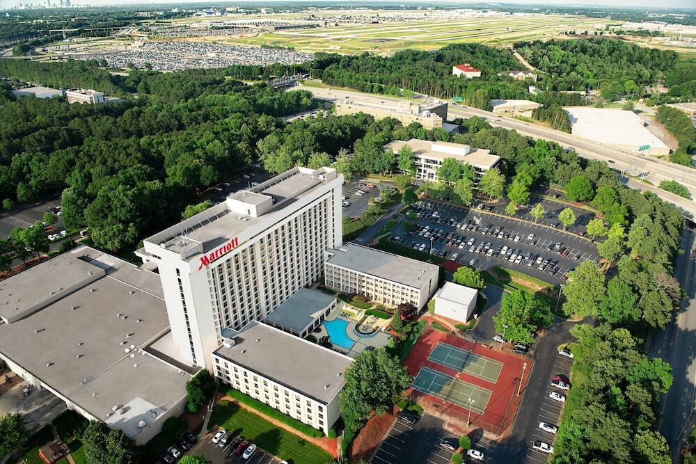 Foto del exterior de Hotel Atlanta Airport Marriott