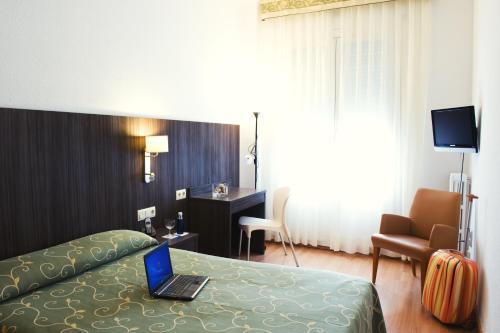 Foto de una habitación de Hotel Miramar Badalona