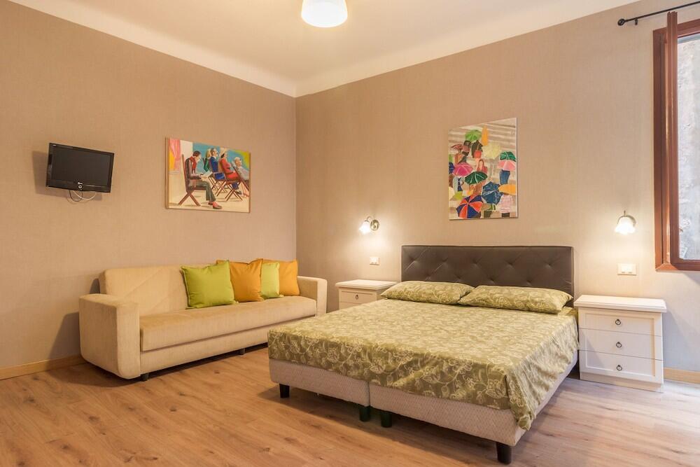 Apartamentos Family Colours near Rialto Mercato, Venecia. Desde 250.16