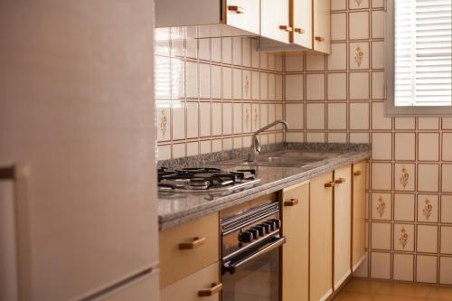 Foto de una habitación de Apartamentos Florazar II Ajhory