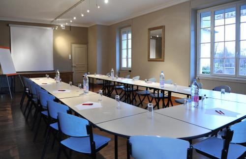 Foto de los servicios de Hôtel Les Tilleuls, Bourges