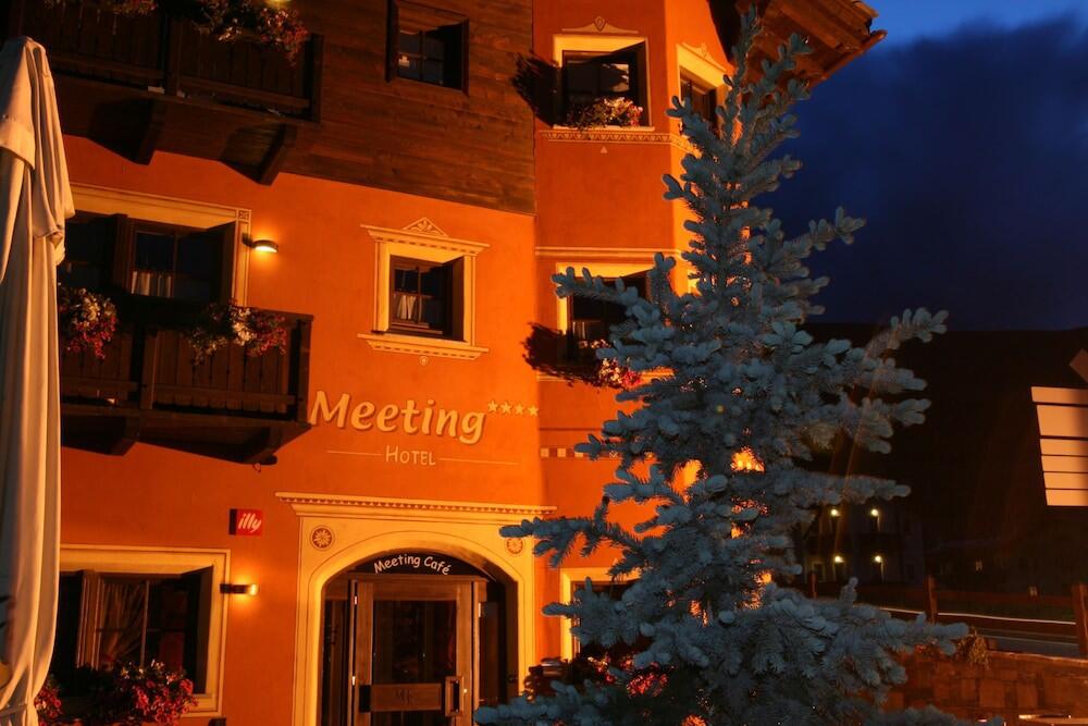 Foto del exterior de Hotel Meeting