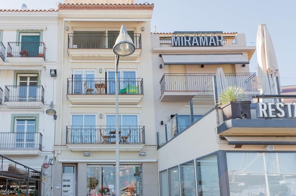 Foto del exterior de Apartamentos La Torre