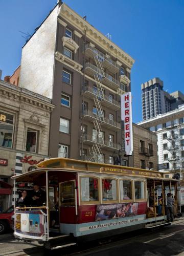 Foto del exterior de Herbert Hotel