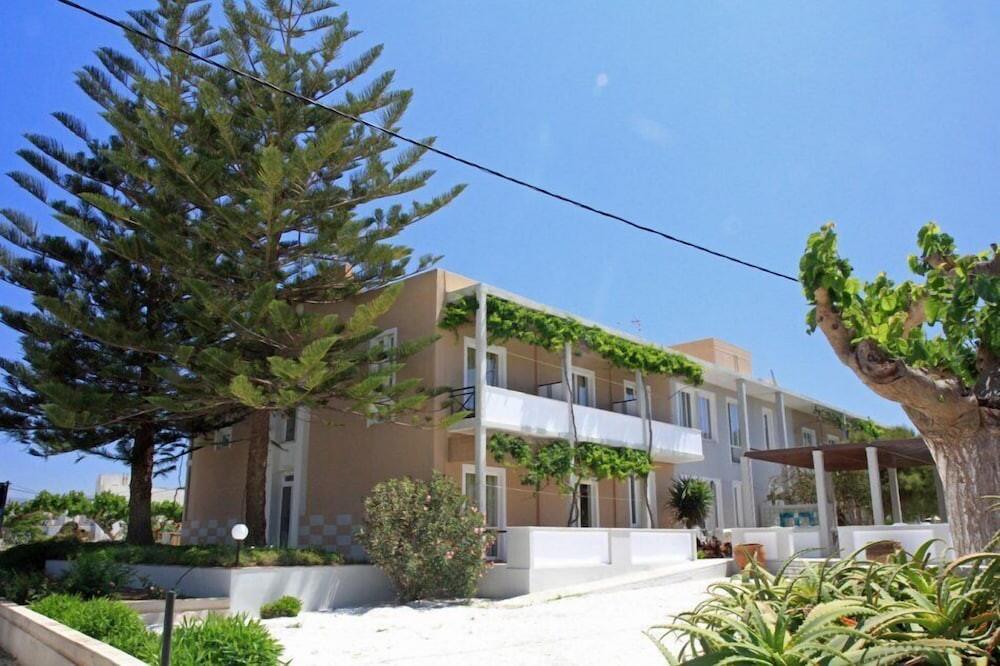 Foto del exterior de Hotel Peli