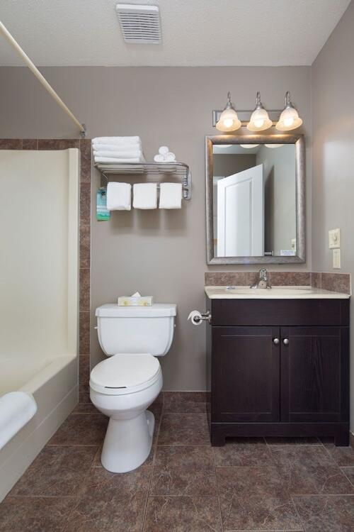 Foto del baño de Hotel Siesta Suites