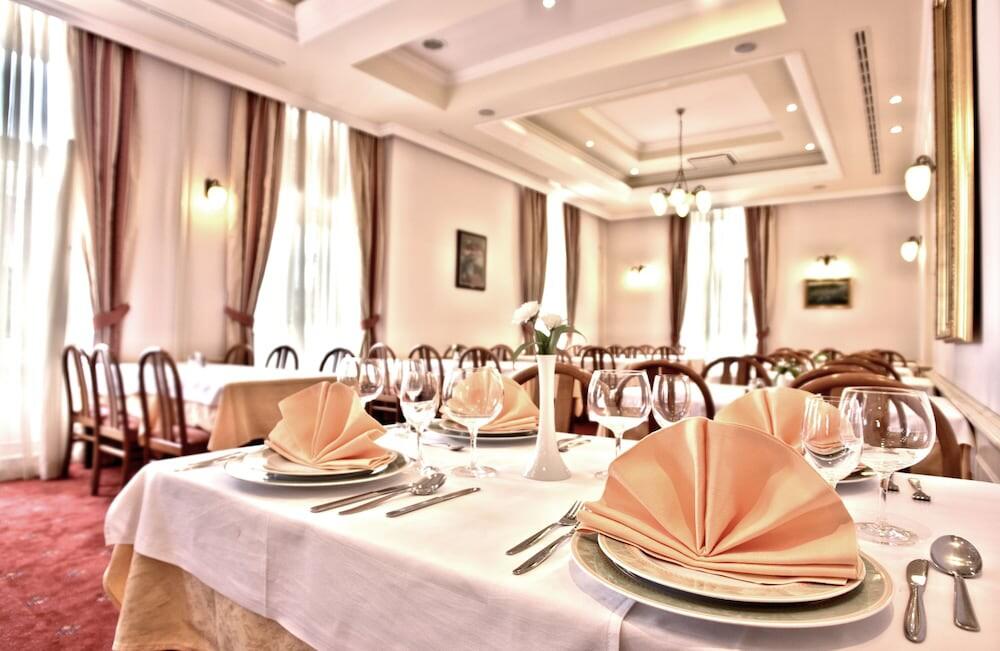Foto de restauración de Hotel Lovran