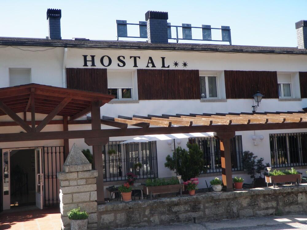 Foto del exterior de Hostal Siete Picos
