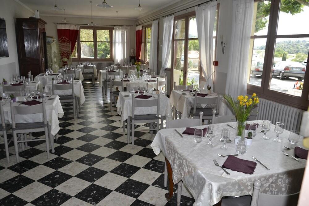Foto de restauración de Hotellerie de l&amp;#039;Esplanade