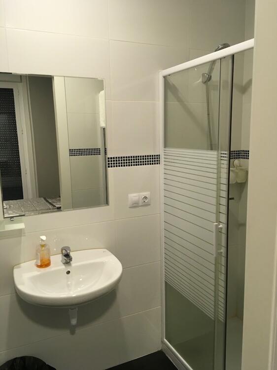 Foto del baño de Pensión La Bilbaina - Albergue Logroño