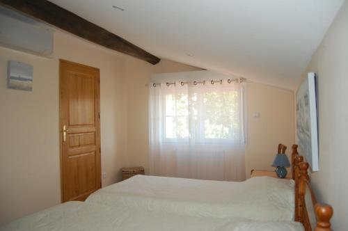 Foto de una habitación de B&amp;amp;B Douce France