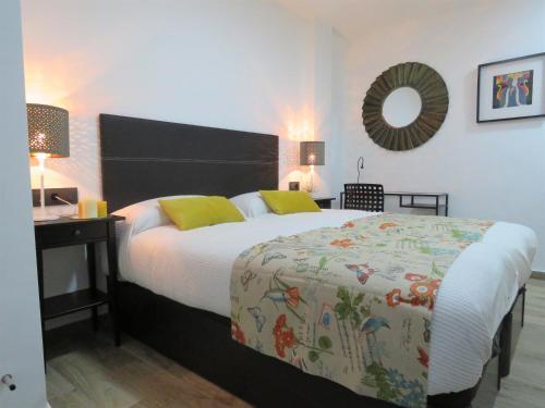 Foto de una habitación de Living Sevilla Apartments Hércules