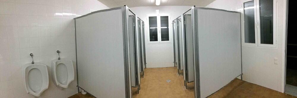 Foto del baño de Camping Valdearenas