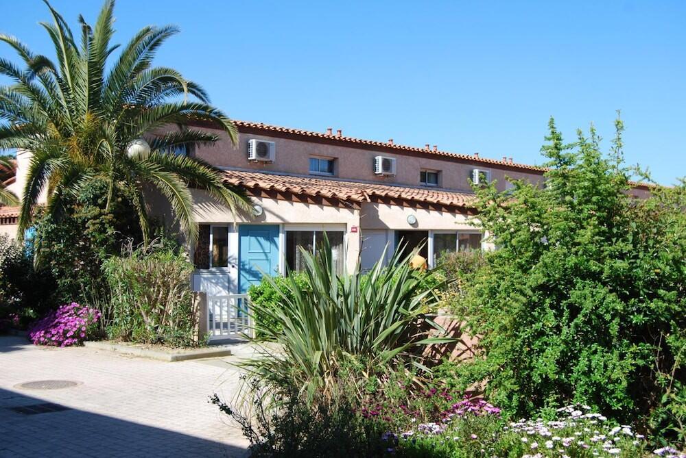 Foto del exterior de Lagrange Grand Bleu Vacances – Résidence Les Jardins de Neptune