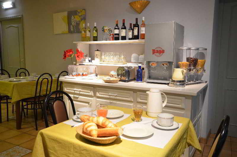 Foto de restauración de Hôtel Restaurant La Régence