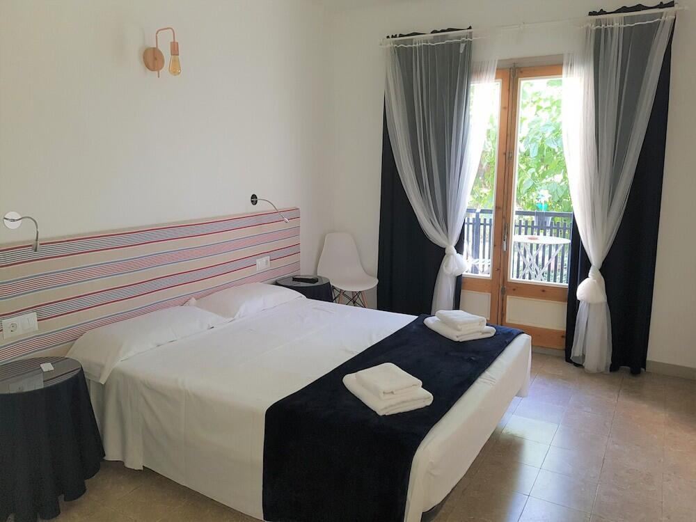 Foto de una habitación de Hostal Santa Gemma