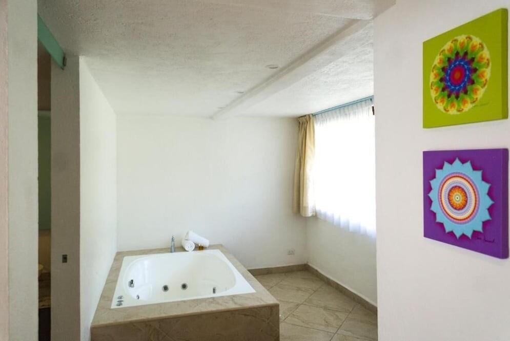 Bathroom – Hotel Las Puertas de Tepoztlan