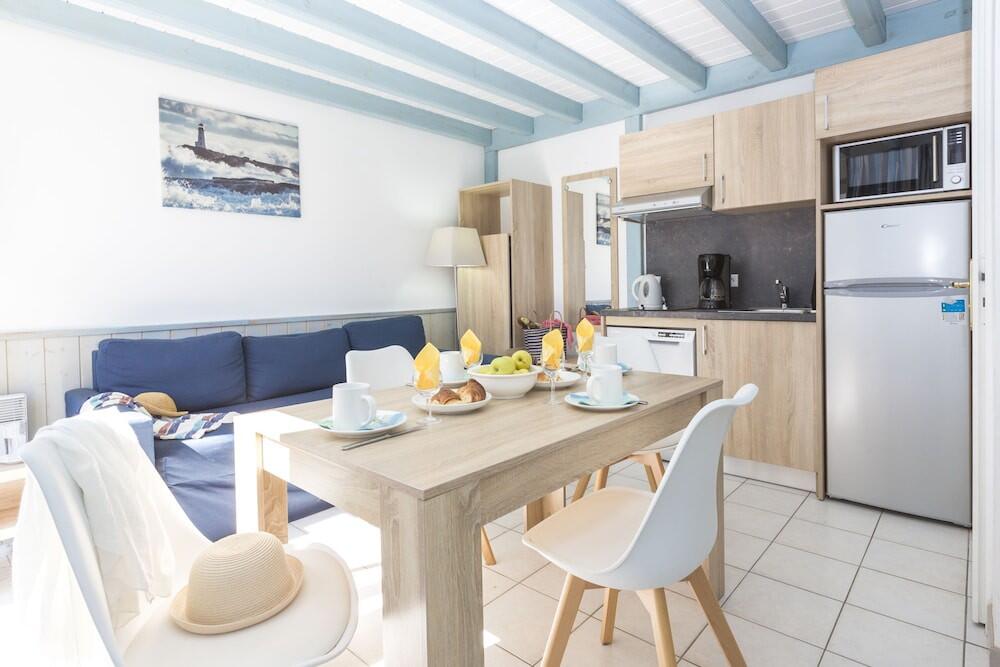 Foto de una habitación de Résidence Odalys Valentin plage