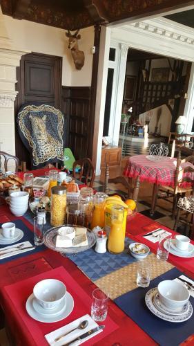 Dining – Le Manoir du coeur volant B&amp;amp;B