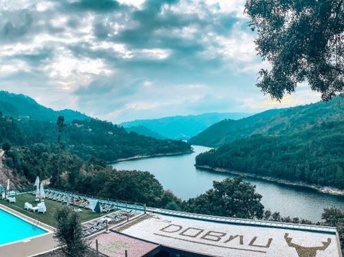 Foto del entorno de DOBAU village