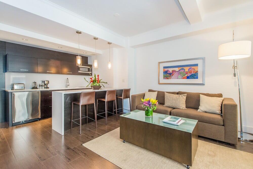 Foto de una habitación de Lombardy Hotel