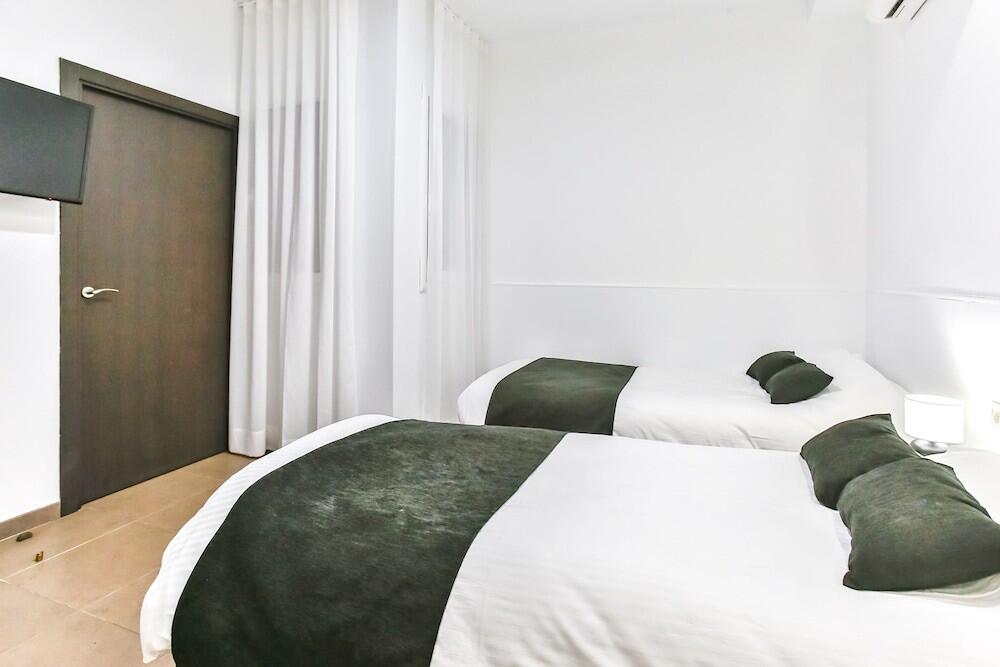 Foto de una habitación de Hotel Laramond Barcelona Rooms