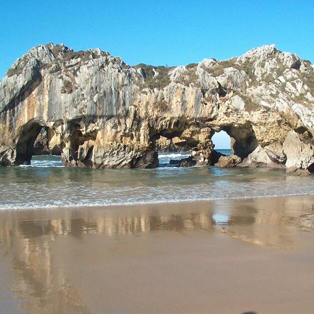 Foto de Playa Cuevas del Mar