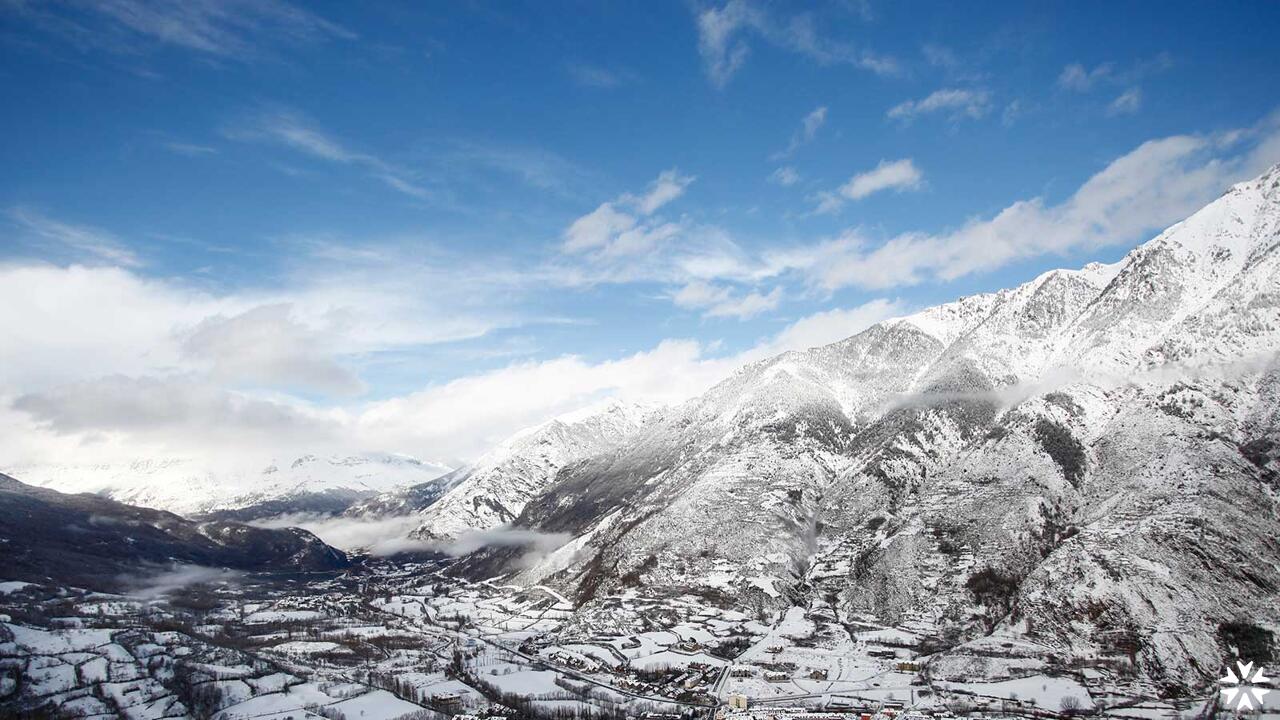 Fotografía de Benasque desde el mirador de Cerler